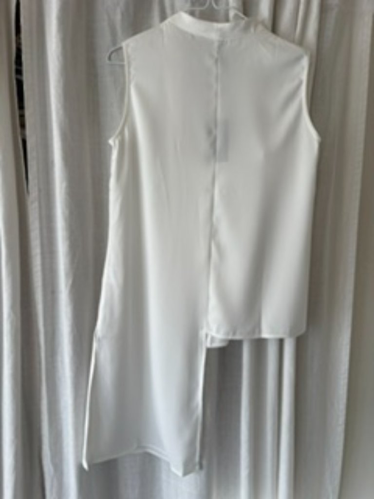 Asymmetrical White Sleeves Top — image 3 of 3